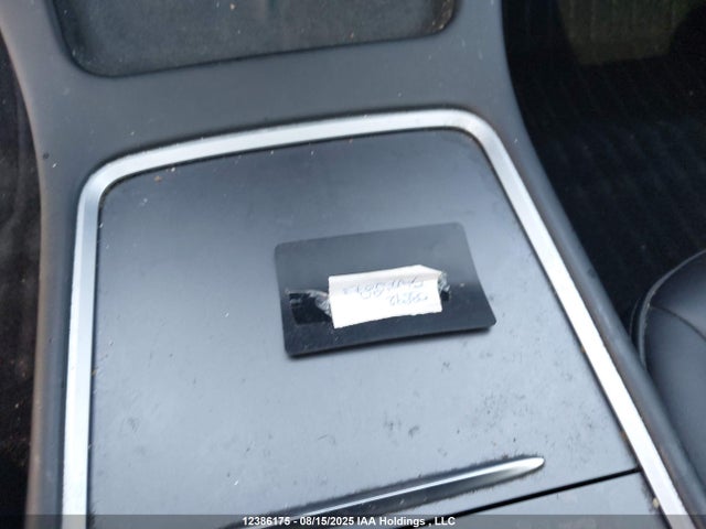 5YJ3E1EA4PF427411 Tesla MODEL 3