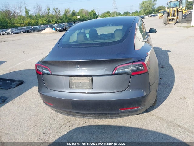 5YJ3E1EA4PF427411 Tesla MODEL 3
