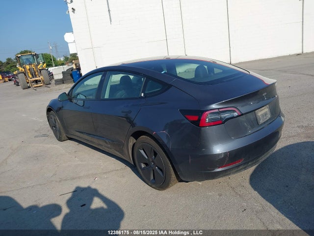 5YJ3E1EA4PF427411 Tesla MODEL 3