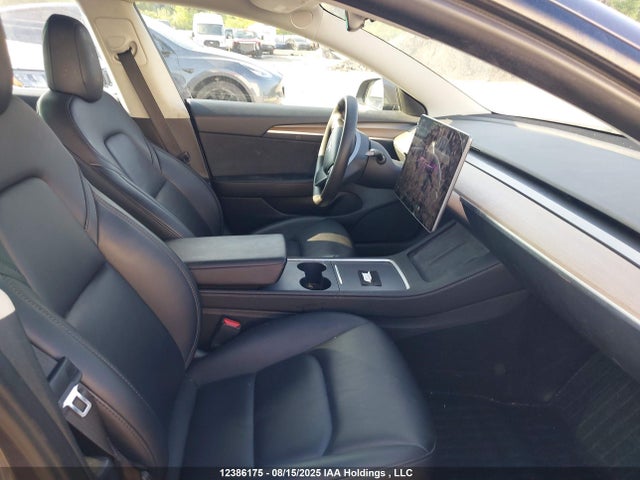 5YJ3E1EA4PF427411 Tesla MODEL 3