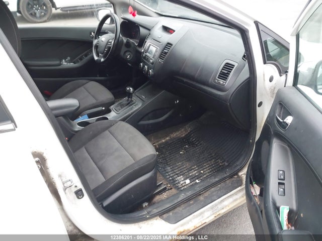 KNAFX4A89E5203185 KIA Forte