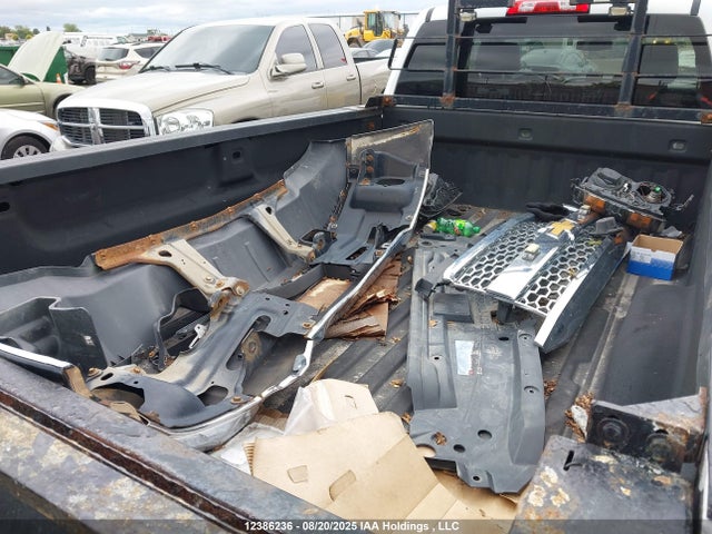 Chevrolet l96 - e85 max, iron 2019 2GC2CREG3K1131599 Image 12
