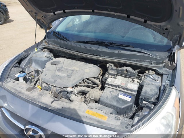 Hyundai 2017 2017 KMHCT5AE6HU340071 Image 10