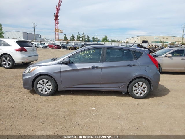 Hyundai 2017 2017 KMHCT5AE6HU340071 Image 15