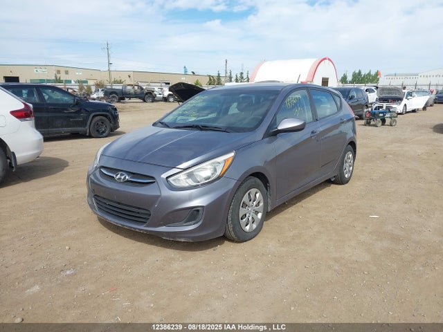 Hyundai 2017 2017 KMHCT5AE6HU340071 Image 2