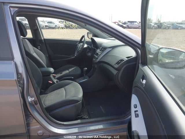 Hyundai 2017 2017 KMHCT5AE6HU340071 Image 5