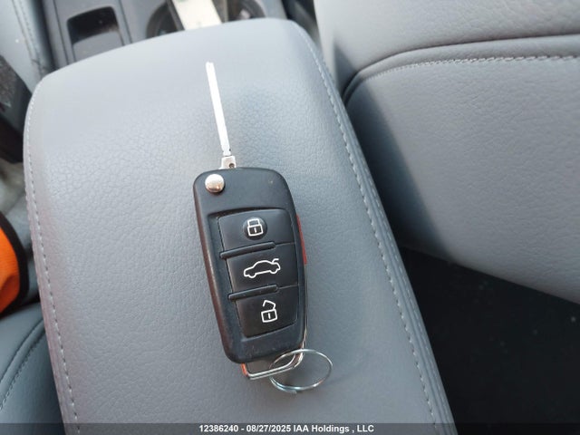 Audi 2.0t 2016 WA1EFCFSXGR022067 Image 11