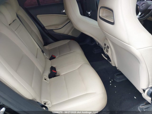 WDDSJ4GB3HN425950 Mercedes-Benz CLA-Class