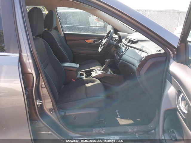 5N1AT2MT3HC880273 Nissan 2017