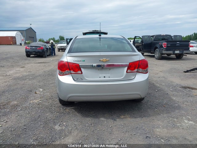 1G1P75SZ7E7116306 Chevrolet luz