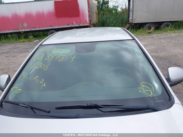 1G1P75SZ7E7116306 Chevrolet luz