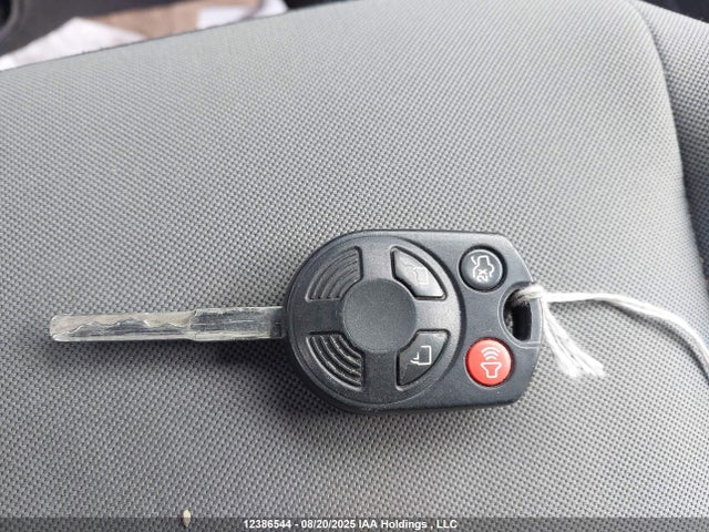 1FMCU9GX9EUE02300 Ford Escape