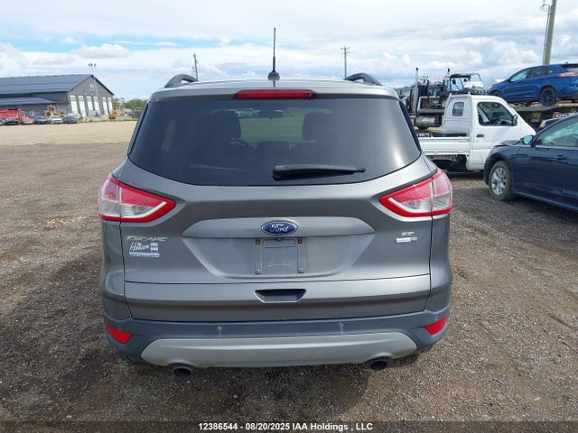 1FMCU9GX9EUE02300 Ford Escape