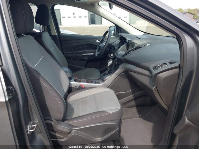 1FMCU9GX9EUE02300 Ford Escape