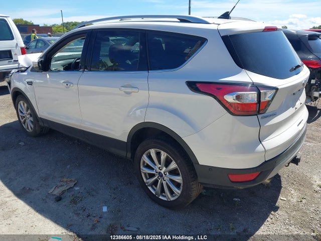 1FMCU9J93JUC71269 Ford 2018