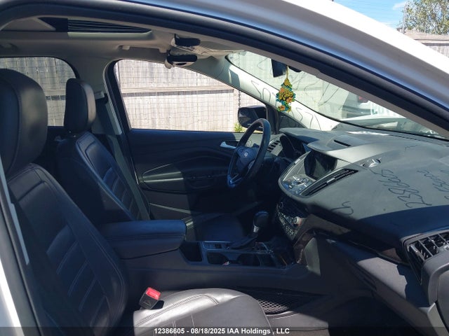 1FMCU9J93JUC71269 Ford 2018
