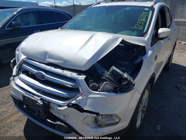 1FMCU9J93JUC71269 Ford 2018