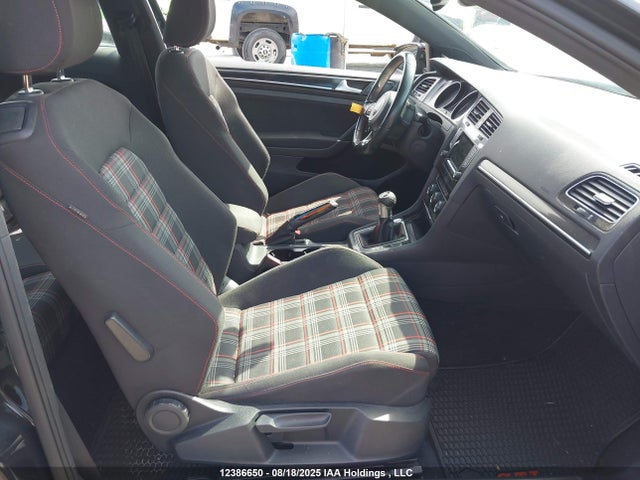 3VWYT7AU2FM054682 Volkswagen GTI