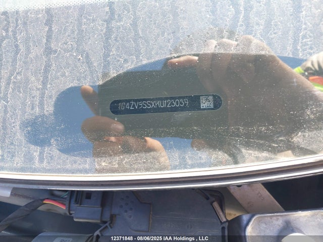 Buick lgx - direct injection, variable valve timing, alum, gen 2 2019 1G4ZV5SSXKU123039 Image 9