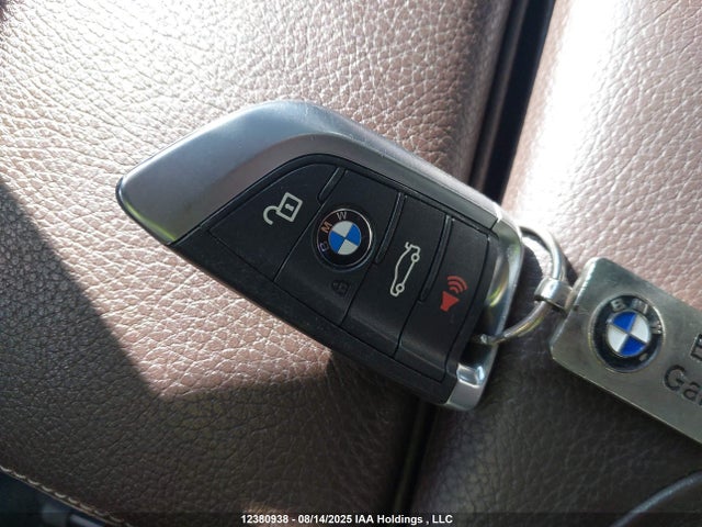 WBXHT3C37G5E55321 BMW X1