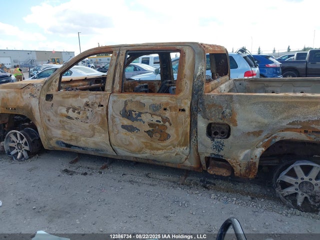 1GT19NEY4MF213705 GMC Sierra K2500 Slt
