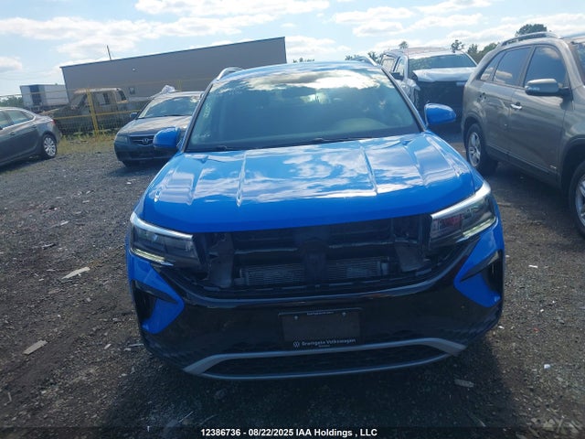 3VVWX7B24NM078574 Volkswagen tsi