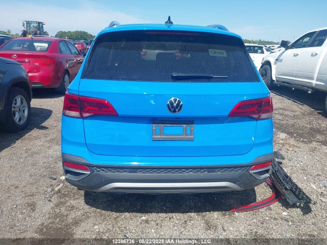 3VVWX7B24NM078574 Volkswagen tsi