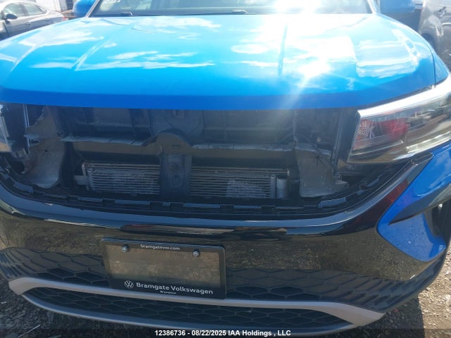3VVWX7B24NM078574 Volkswagen tsi