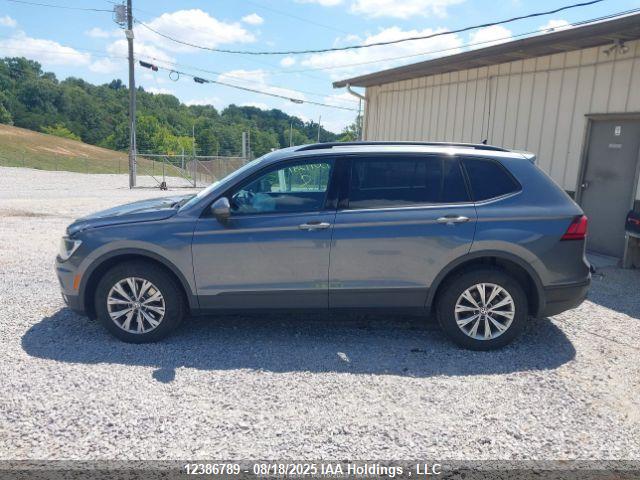 3VV0B7AX6JM157157 Volkswagen TIGUAN S