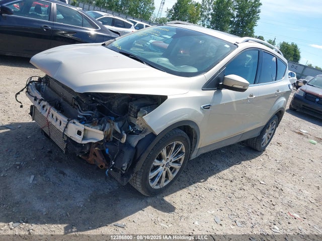 1FMCU9J98JUA26211 Ford 2018