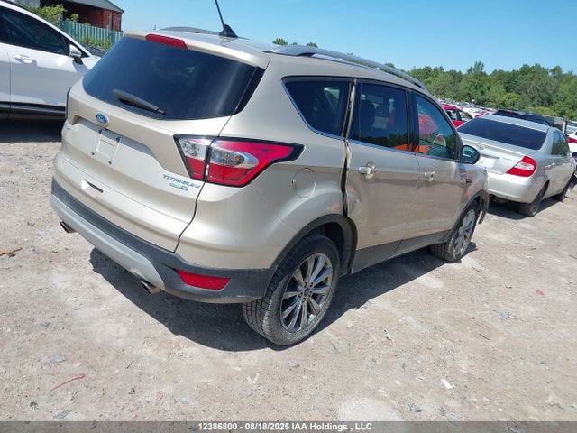 1FMCU9J98JUA26211 Ford 2018