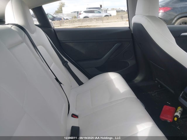 Tesla MODEL 3 2023 5YJ3E1EA5PF558704 Image 8
