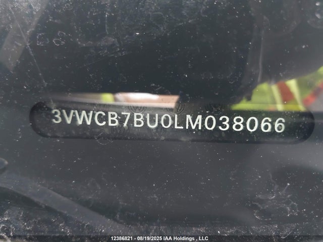 3VWCB7BU0LM038066 Volkswagen 1.4 tsi