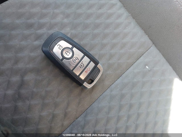 1FMCU9G6XNUB76629 Ford dragon di tc