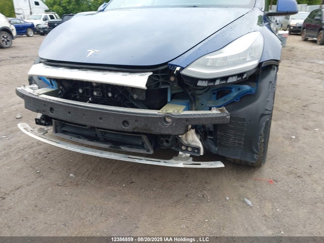 7SAYGDEE1NF317212 Tesla Model Y