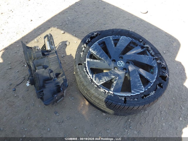3VVVX7B21RM130504 Volkswagen tsi