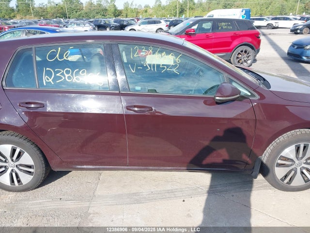 Volkswagen E-Golf 2018 WVWPR7AU7JW911522 Image 13