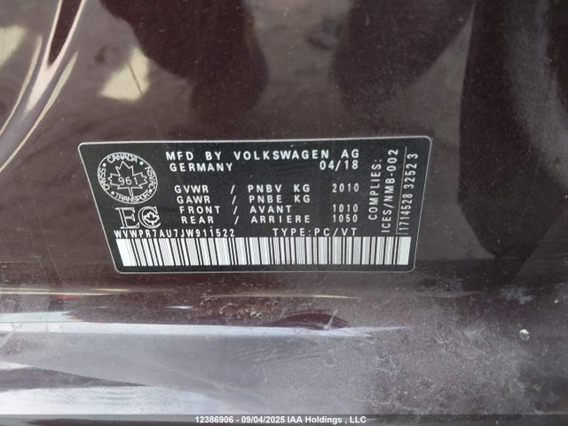 Volkswagen E-Golf 2018 WVWPR7AU7JW911522 Image 9