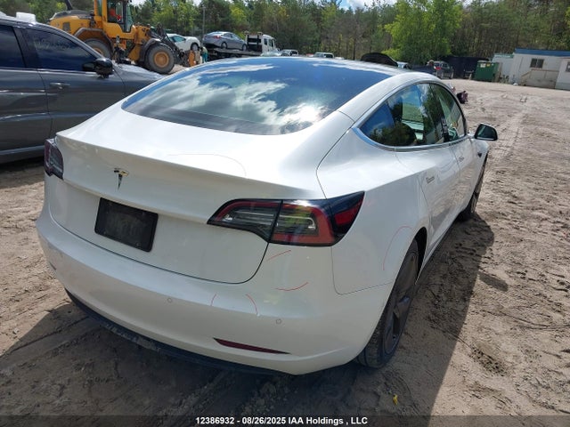 5YJ3E1EAXKF422898 Tesla MODEL 3