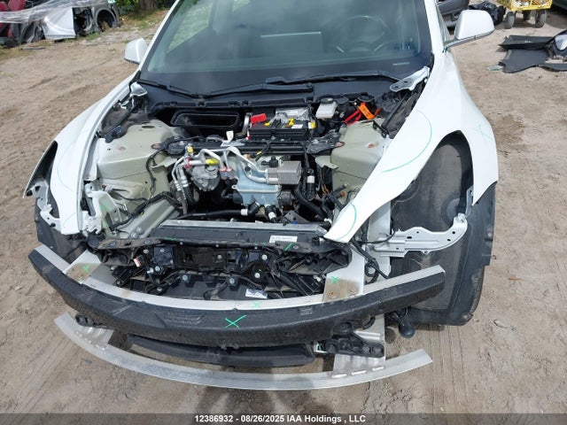5YJ3E1EAXKF422898 Tesla MODEL 3