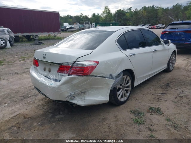 Honda Accord 2014 1HGCR2F94EA803529 Image 19