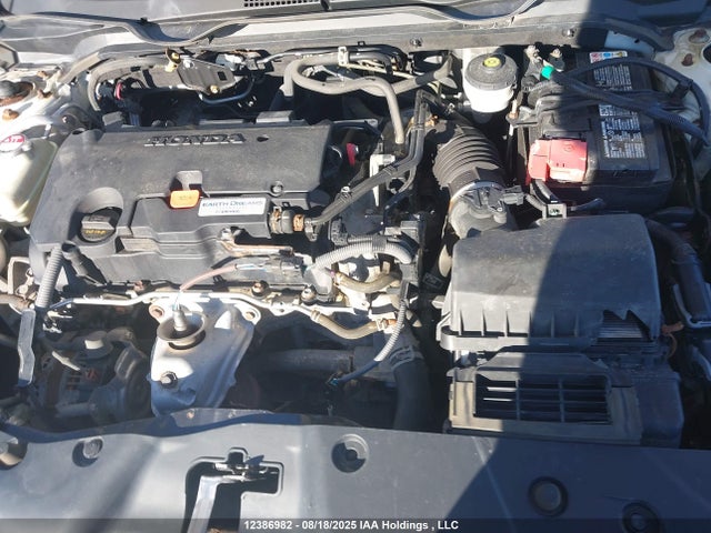 Honda 2018 2018 2HGFC4B67JH400288 Image 10