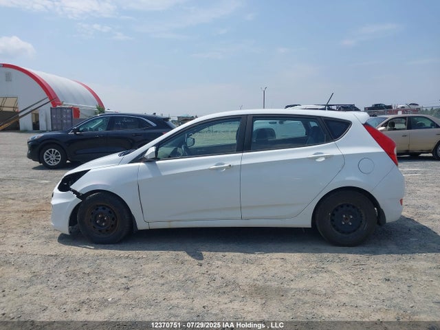 KMHCT5AE5HU341728 Hyundai 2017