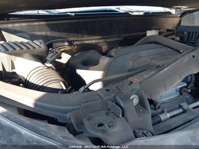 3GNAXKEV3NL302433 Chevrolet lyx