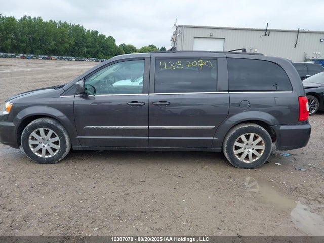 2C4RC1BG8FR539849 Chrysler Town and Country