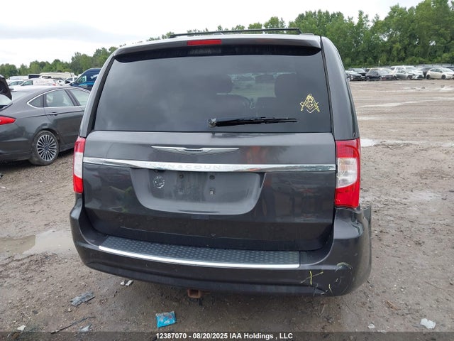 2C4RC1BG8FR539849 Chrysler Town and Country