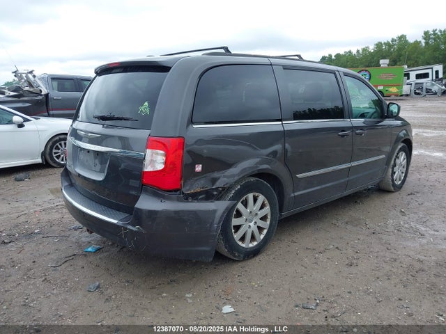 2C4RC1BG8FR539849 Chrysler Town and Country