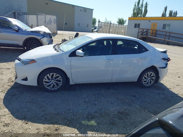 Toyota 2zr-fe 2018 2T1BURHEXJC982046 Image 14