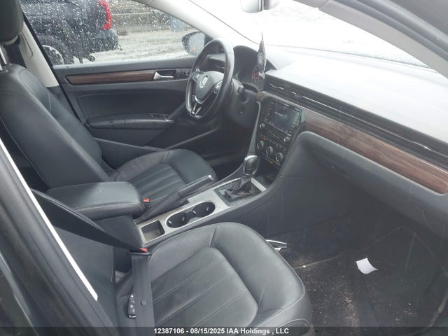 1VWEA7A38LC006276 Volkswagen Passat
