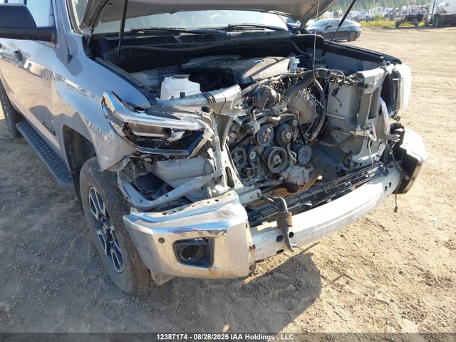 5TFDY5F15JX683913 Toyota 3ur-fe